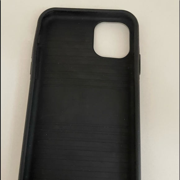 FRIDA KAHLO IPHONE 11 CASE - Picture 3 of 6